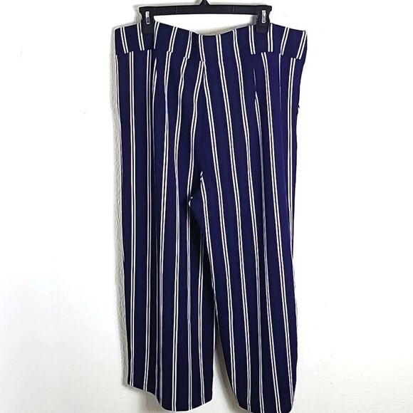 Derek🤍Heart Palazzo Blue & White Stripe Wide-leg Pants, Button Accents, Size 2X - Picture 5 of 8